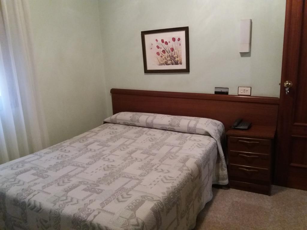 Avenida Gijon Centro Hotell Eksteriør bilde