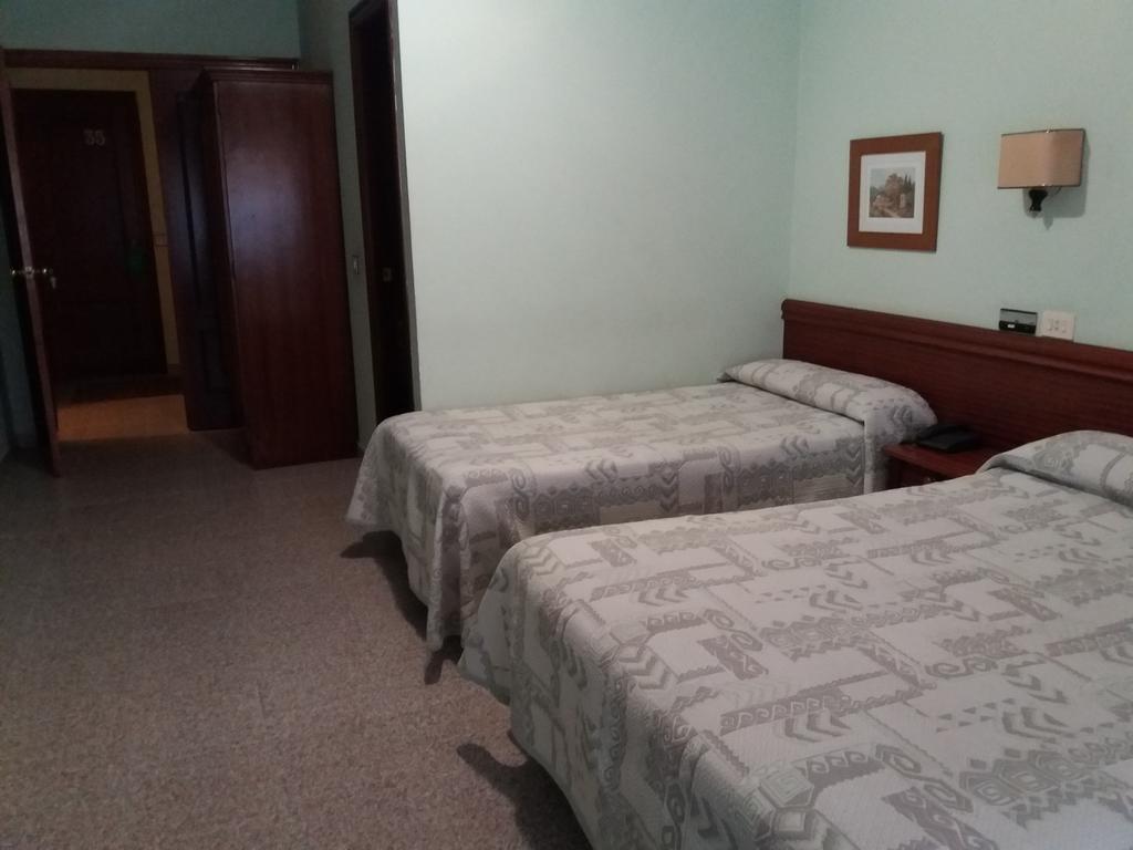 Avenida Gijon Centro Hotell Eksteriør bilde