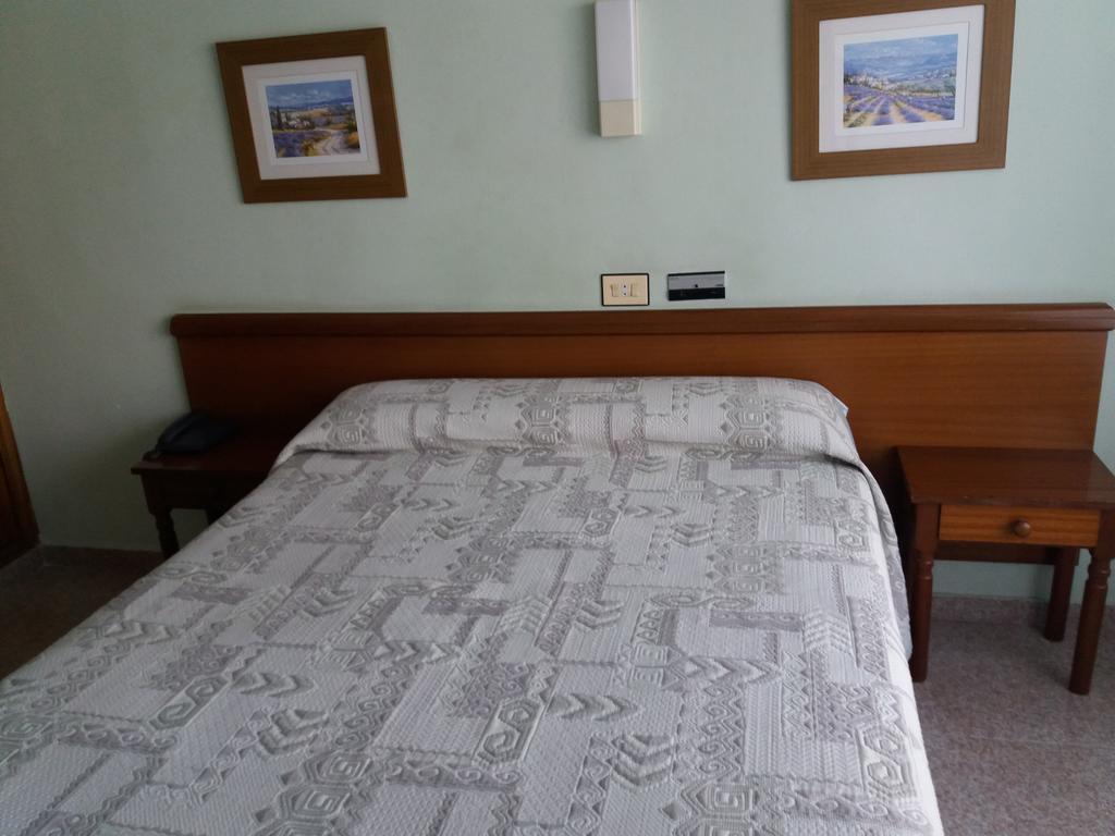 Avenida Gijon Centro Hotell Eksteriør bilde